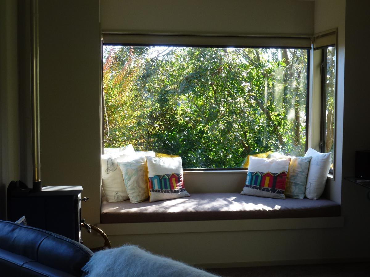 Idyllic Country Garden Guest House Manakau Exterior photo